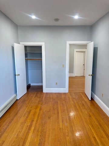 324 Granite St A, Quincy, MA 02169