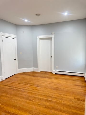 324 Granite St A, Quincy, MA 02169
