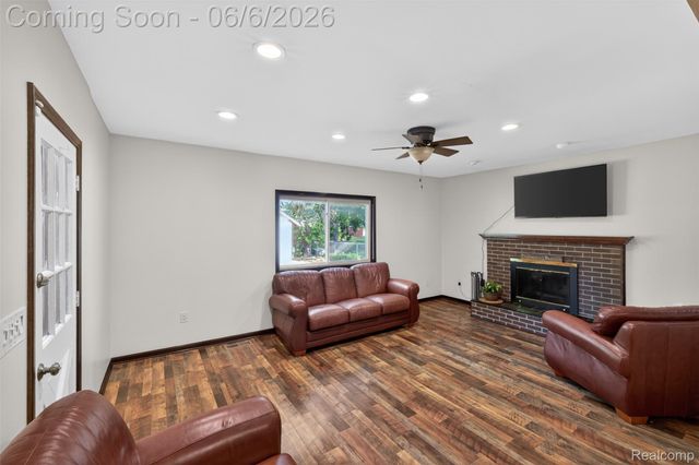 40142 Pallazo Street, Clinton Charter Township, MI 48038