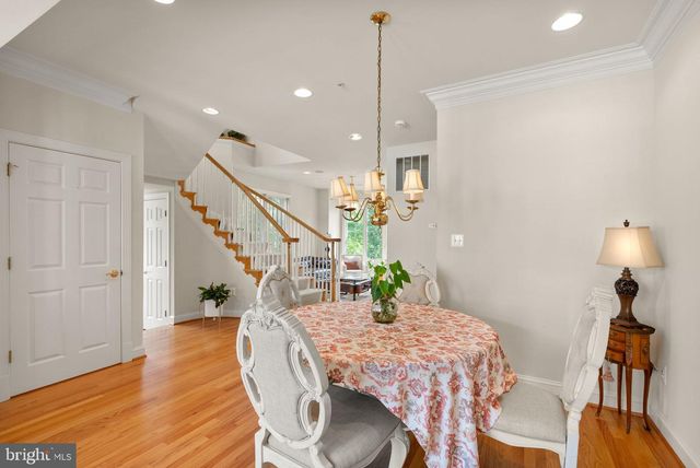 1334 LESSARD LN, Mclean, VA 22101