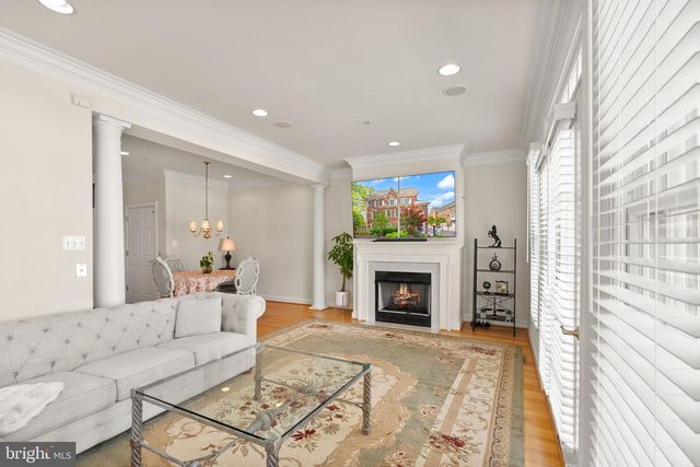 1334 LESSARD LN, Mclean, VA 22101