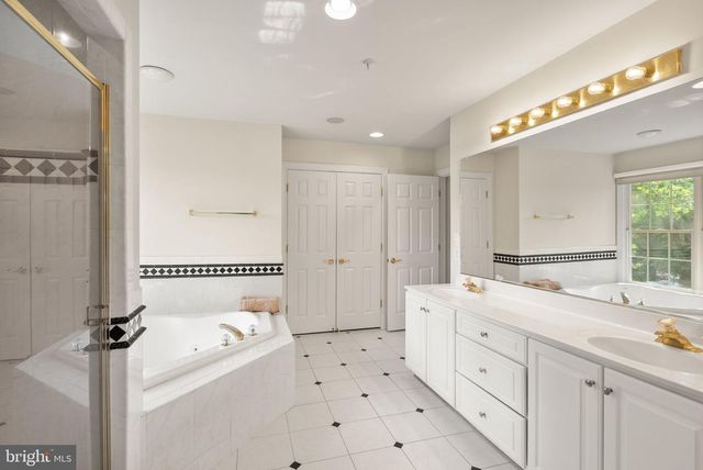 1334 LESSARD LN, Mclean, VA 22101