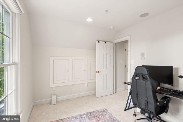 1334 LESSARD LN, Mclean, VA 22101