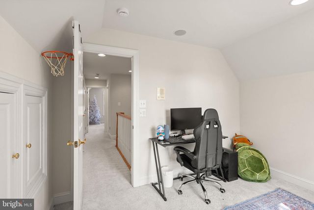 1334 LESSARD LN, Mclean, VA 22101