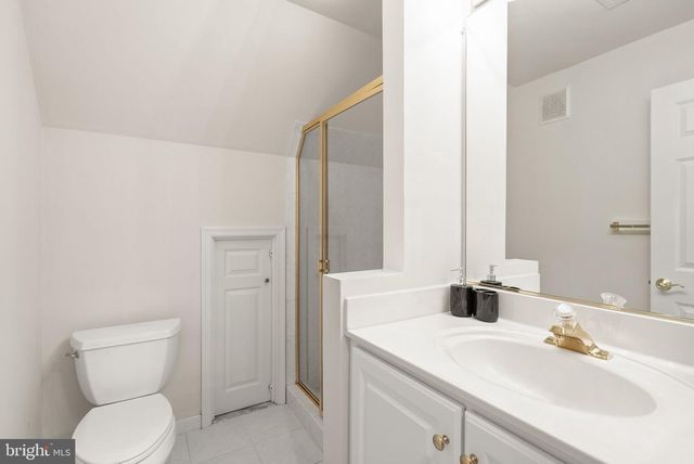 1334 LESSARD LN, Mclean, VA 22101