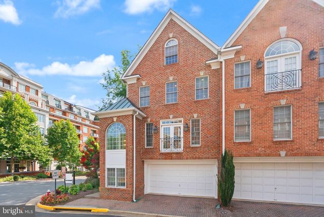 1334 LESSARD LN, Mclean, VA 22101