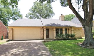 18203 Brooknoll Drive, Houston, TX 77084