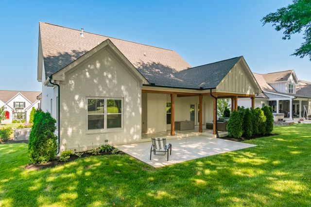 6050 Kidman Ln, Spring Hill, TN 37174