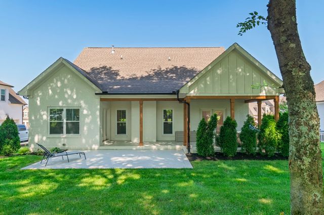 6050 Kidman Ln, Spring Hill, TN 37174