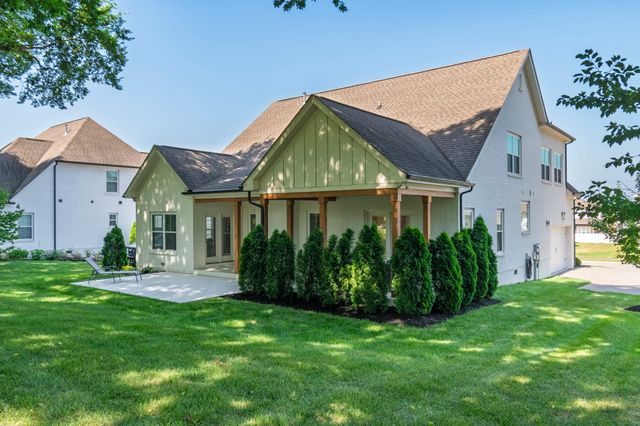 6050 Kidman Ln, Spring Hill, TN 37174