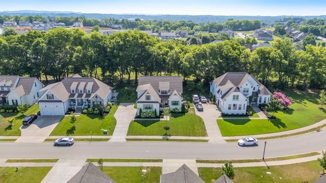 6050 Kidman Ln, Spring Hill, TN 37174