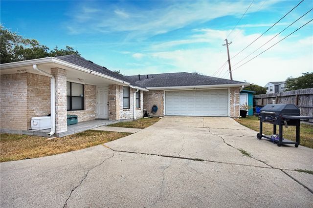 6638 Opengate Dr, Corpus Christi, TX 78413