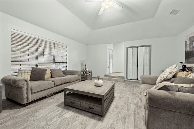 6638 Opengate Dr, Corpus Christi, TX 78413
