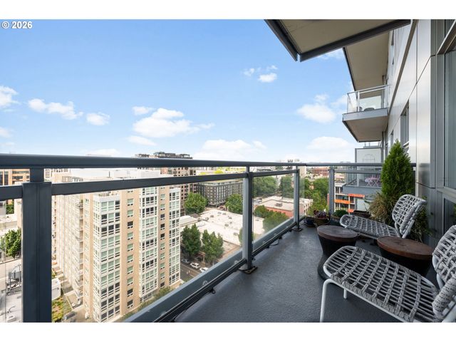 1025 Nw COUCH St 1217, Portland, OR 97209