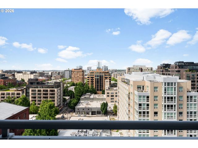 1025 Nw COUCH St 1217, Portland, OR 97209