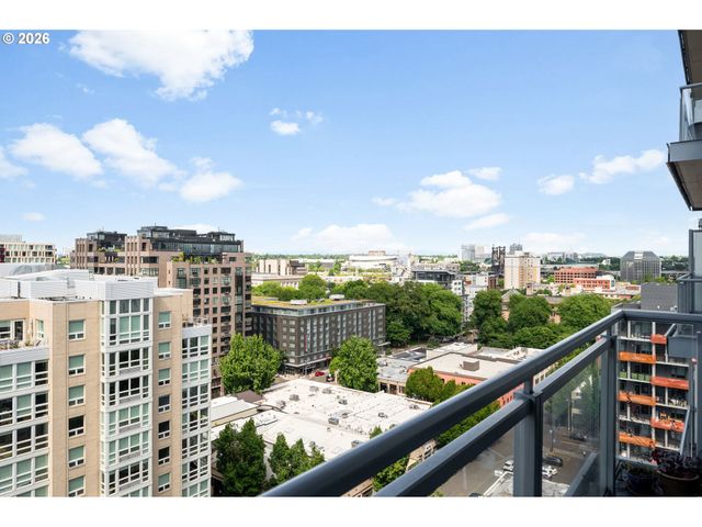 1025 Nw COUCH St 1217, Portland, OR 97209