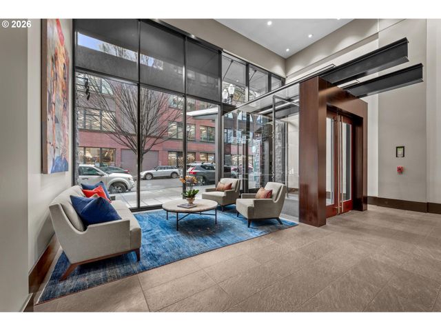 1025 Nw COUCH St 1217, Portland, OR 97209