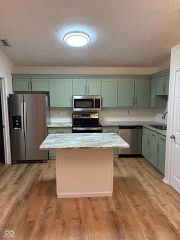 6436 Perry Pines Court, Indianapolis, IN 46237