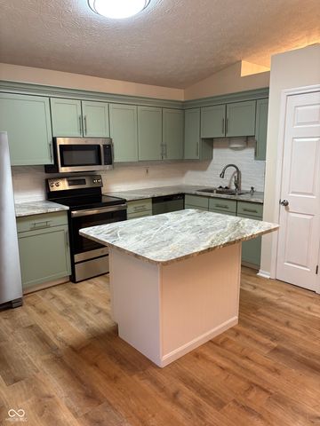 6436 Perry Pines Court, Indianapolis, IN 46237