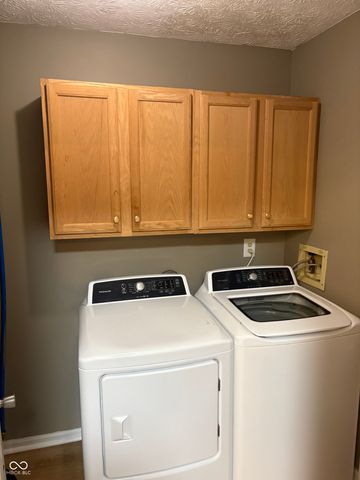 6436 Perry Pines Court, Indianapolis, IN 46237