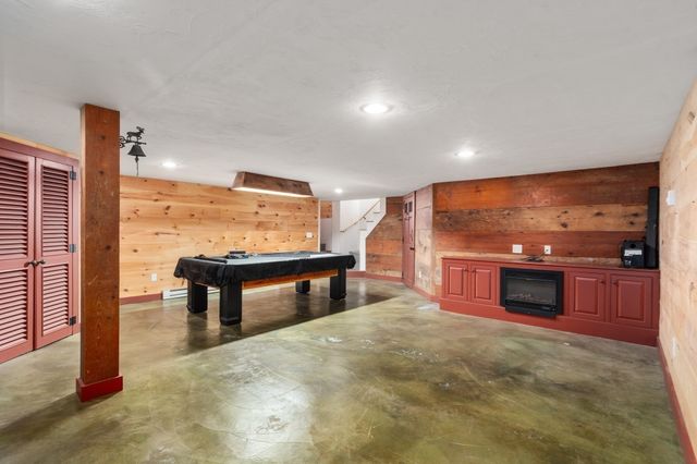 95 Dean St, Raynham, MA 02767