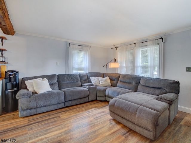 20 Watchung Pl, Bloomfield Twp., NJ 07003