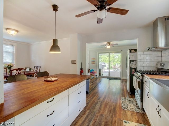 20 Watchung Pl, Bloomfield Twp., NJ 07003