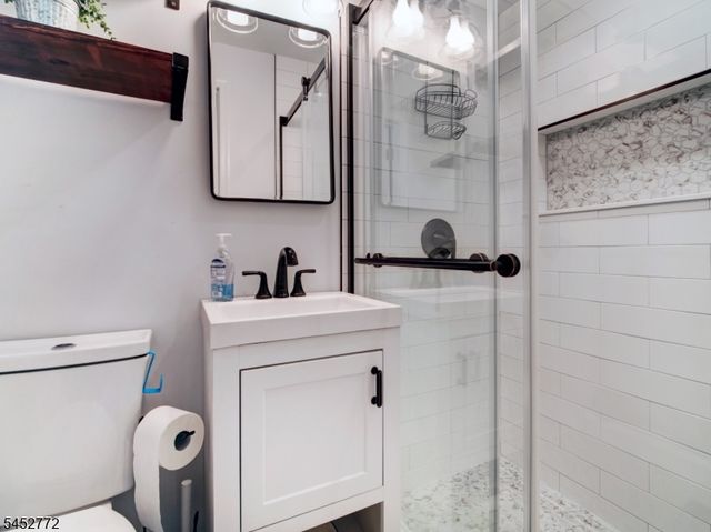 20 Watchung Pl, Bloomfield Twp., NJ 07003