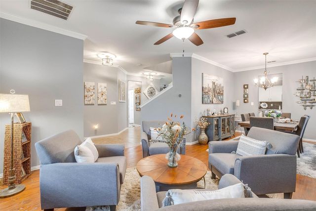 2908 Greenway Drive, Burleson, TX 76028