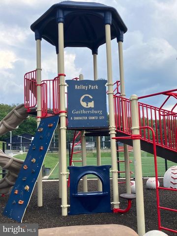 522 CAROUSEL CT, Gaithersburg, MD 20877