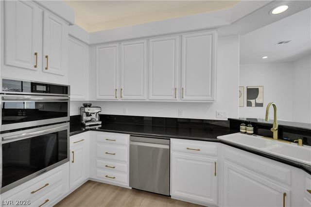 8981 Rivers Edge Drive, Las Vegas, NV 89117