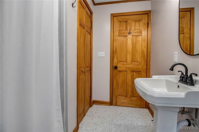 10610 Swamp Road, Sheridan, NY 14063