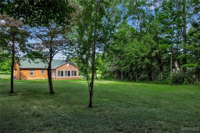 10610 Swamp Road, Sheridan, NY 14063