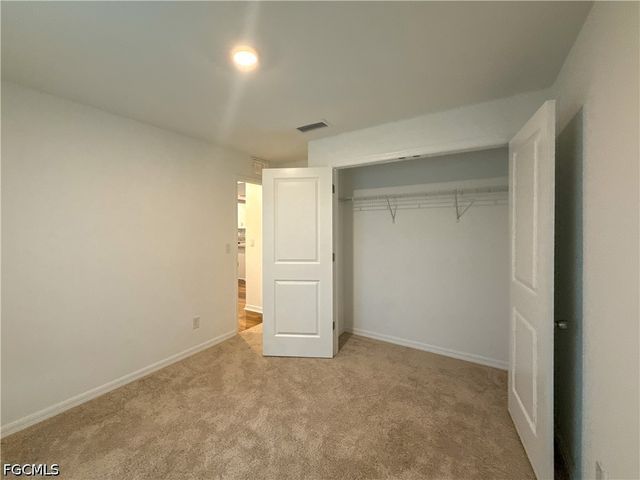 3010 NE 6th PL, Cape Coral, FL 33909