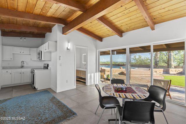 5240 E River House Road, Tucson, AZ 85718