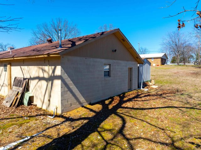105 Chamblee Drive, Batesville, AR 72501