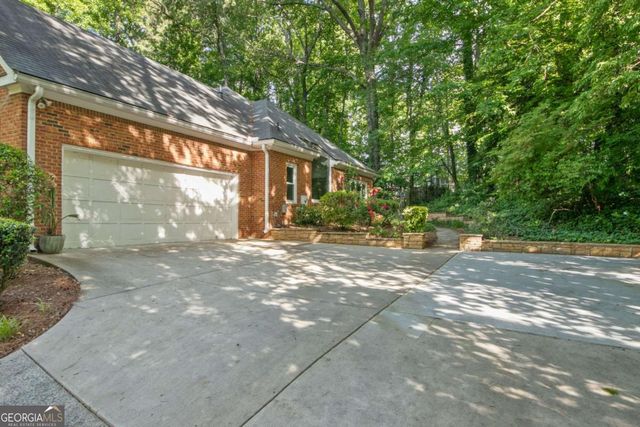 1055 Downing Court NE, Marietta, GA 30068