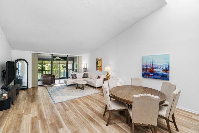 61 Eastgate Drive D, Boynton Beach, FL 33436