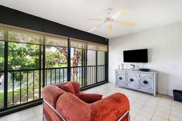 61 Eastgate Drive D, Boynton Beach, FL 33436