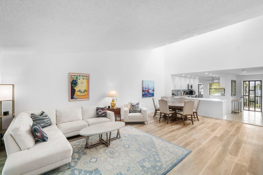 61 Eastgate Drive D, Boynton Beach, FL 33436