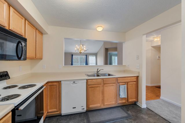 7455 Ridge Edge Court, H, Florence, KY 41042