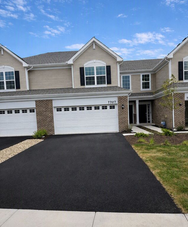 7707 Nightshade Lane 7707, Joliet, IL 60431