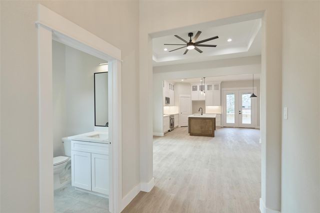 43 Silver Lakes Drive, Huntsville, TX 77340