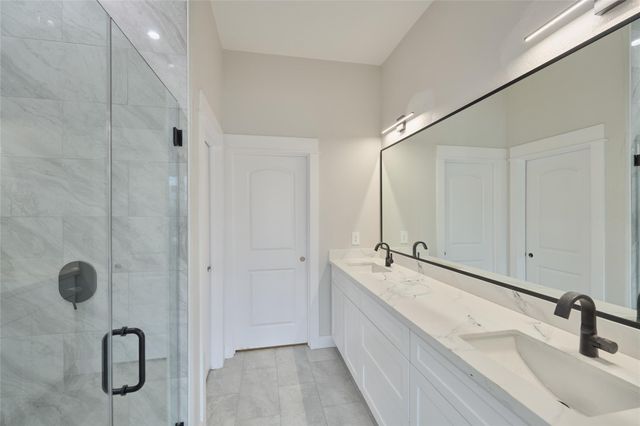 43 Silver Lakes Drive, Huntsville, TX 77340