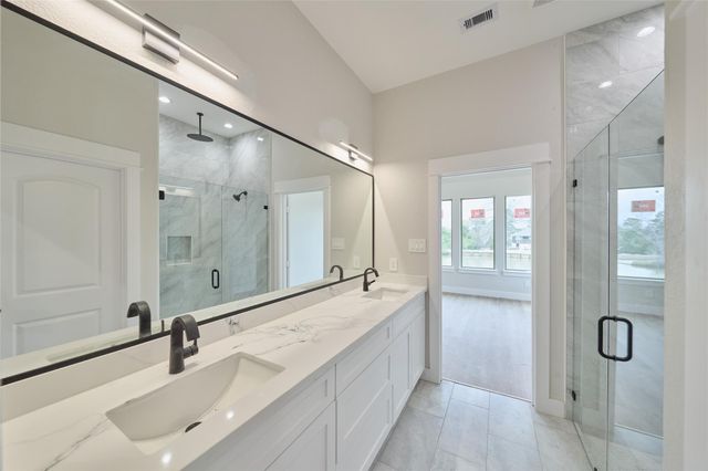 43 Silver Lakes Drive, Huntsville, TX 77340