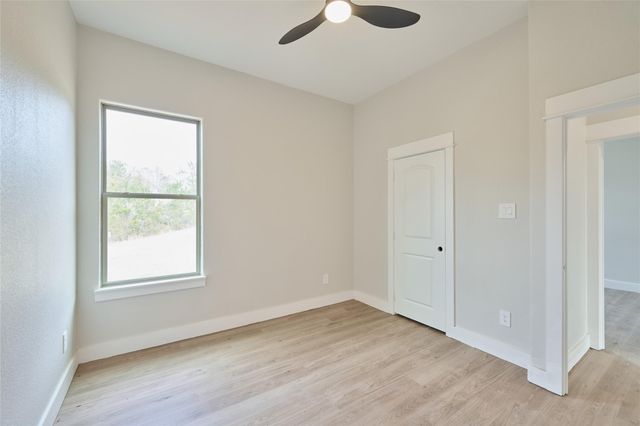 43 Silver Lakes Drive, Huntsville, TX 77340