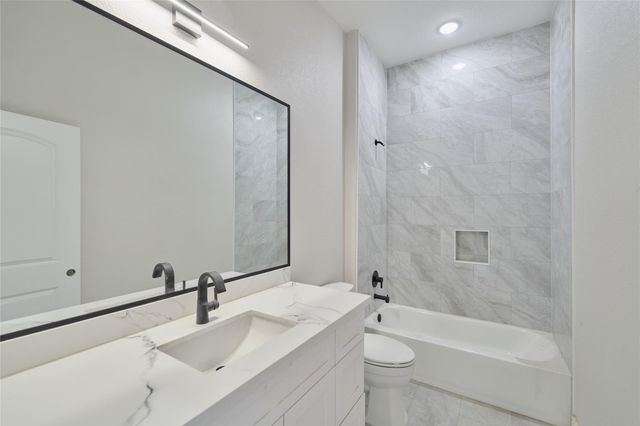 43 Silver Lakes Drive, Huntsville, TX 77340