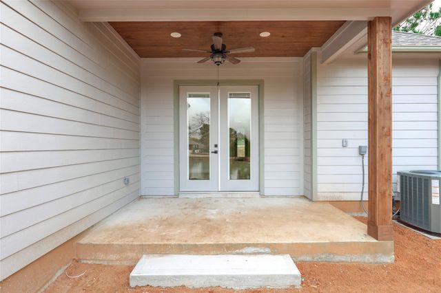 43 Silver Lakes Drive, Huntsville, TX 77340