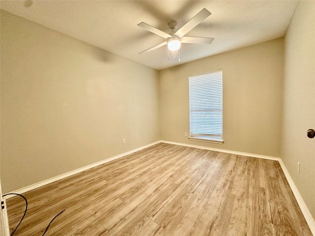 205 N Meadowview Drive, Waxahachie, TX 75165