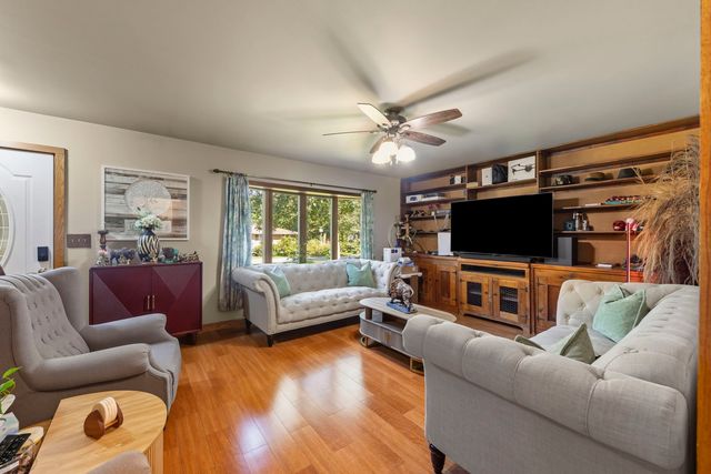3800 Amber Court, Plainfield, IL 60586